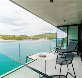 Luxury 7 Bedroom Dubrovnik Beachfront Villa with Infinity Pool, Sleeps 14